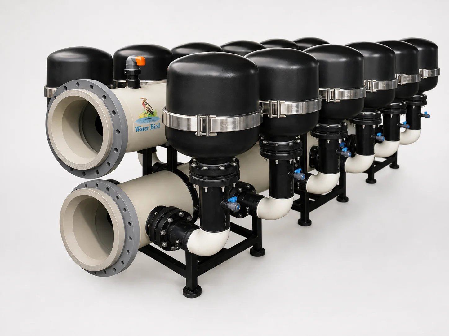 Self-cleaning automatic disc filter for industrial water systems